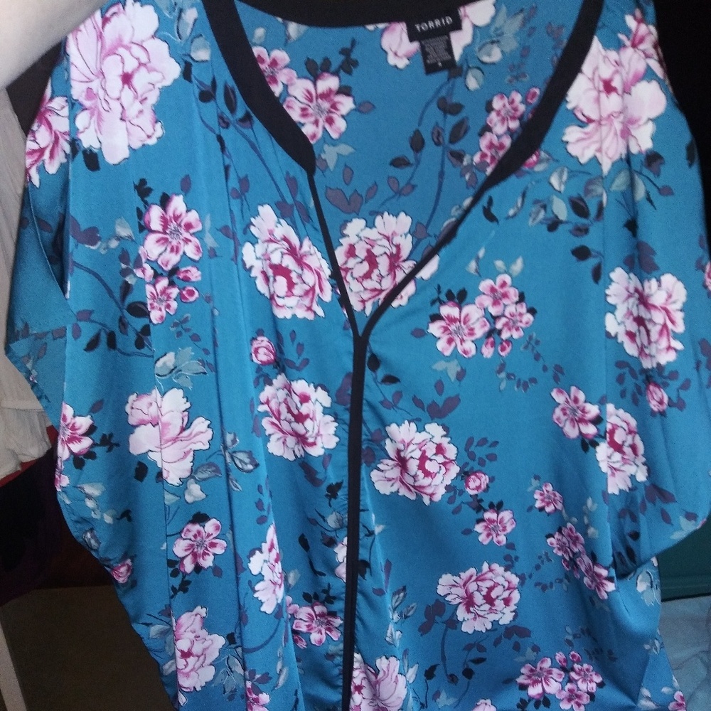 Teal Asian style blouse